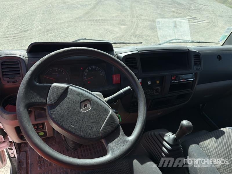 Renault 160 ALU 16 m on Renault Maxity DTI130 4x2 Camion N Billyftar