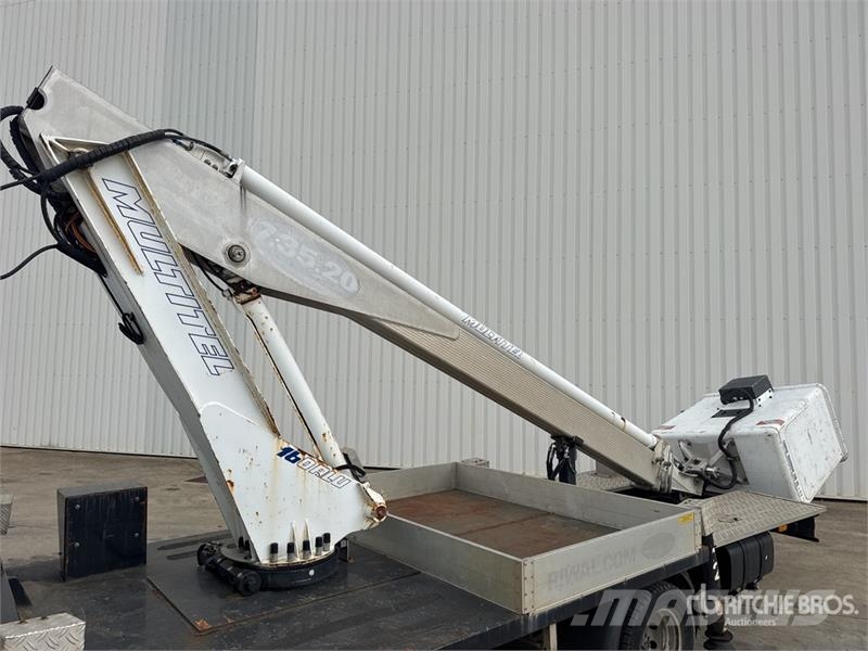 Renault 160ALU 16 m on Renault 110 DXi Camion Nacelle Buck Truck mounted platforms