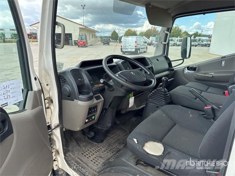 Renault 160Alu 16 m on Renault Maxity DTI130 Camion Nacell Εναέριες πλατφόρμες τοποθετημένες σε φορτηγό