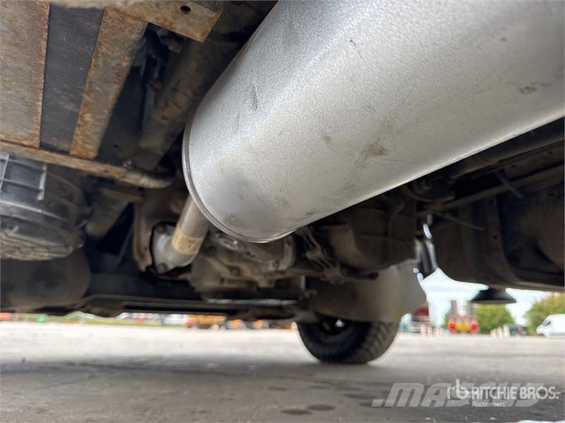 Renault 160ALU 16 m on Renault 110 DXi Camion Nacelle Buck Truck mounted platforms