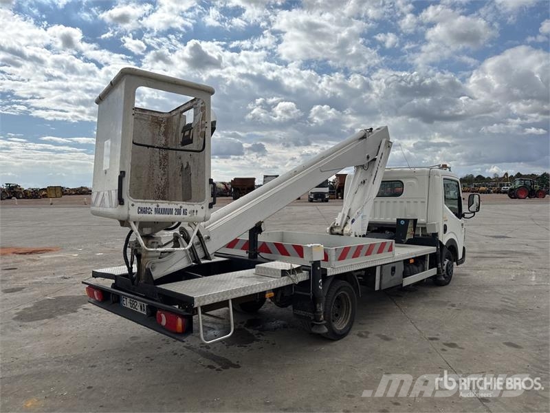 Renault 160Alu 16 m on Renault Maxity DTI130 Camion Nacell Εναέριες πλατφόρμες τοποθετημένες σε φορτηγό