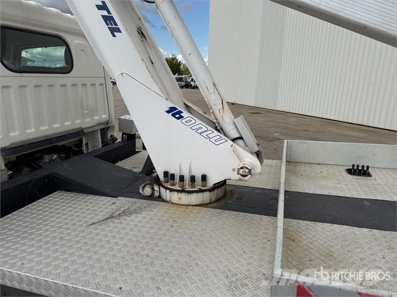 Renault 160Alu 16 m on Renault Maxity DTI130 Camion Nacell Εναέριες πλατφόρμες τοποθετημένες σε φορτηγό