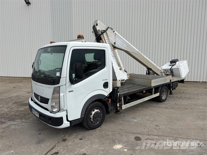 Renault 160ALU 16 m on Renault 110 DXi Camion Nacelle Buck Truck mounted platforms