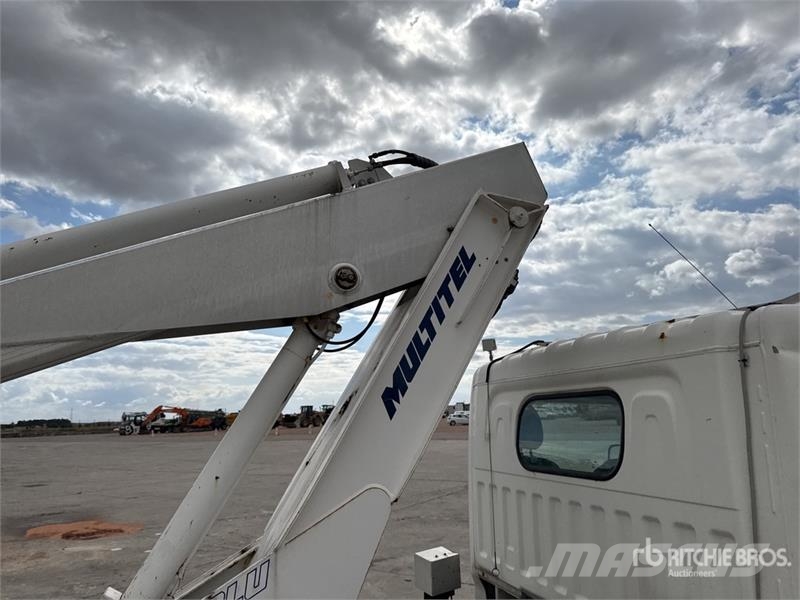 Renault 160Alu 16 m on Renault Maxity DTI130 Camion Nacell Εναέριες πλατφόρμες τοποθετημένες σε φορτηγό