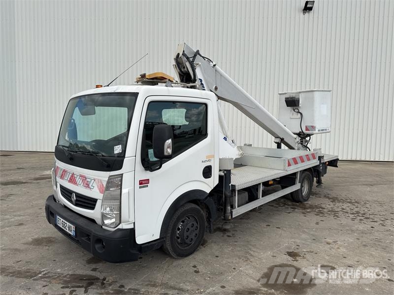 Renault 160Alu 16 m on Renault Maxity DTI130 Camion Nacell Εναέριες πλατφόρμες τοποθετημένες σε φορτηγό