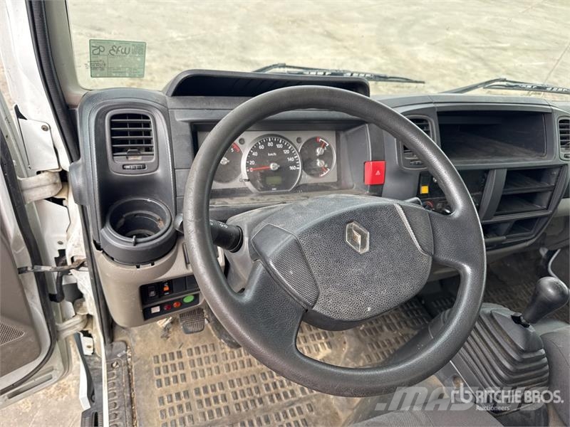 Renault 160ALU 16 m on Renault 110 DXi Camion Nacelle Buck Truck mounted platforms