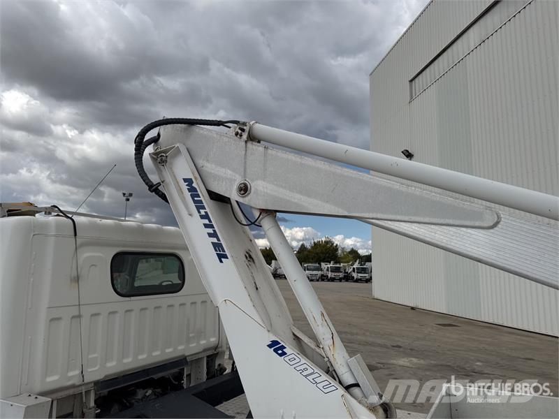 Renault 160Alu 16 m on Renault Maxity DTI130 Camion Nacell Εναέριες πλατφόρμες τοποθετημένες σε φορτηγό