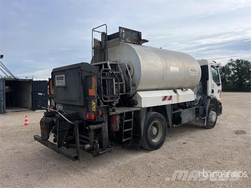 Renault 9000 L on Renault Premium 4x2 Camion Repandeuse A  Autocisterna