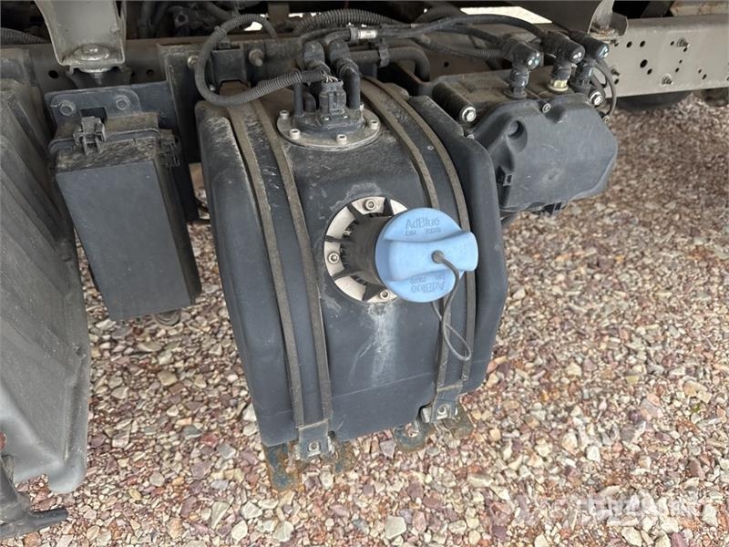 Renault B200T 18 m on Renault Maxity DTI 130 4x2 Nacelle S Piattaforme autocarrate