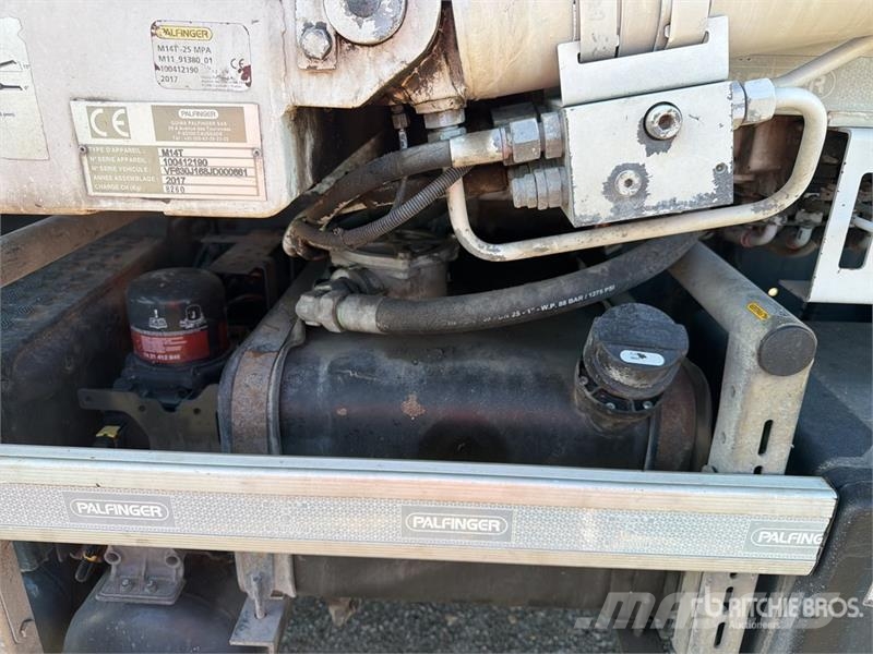Renault C380 4x2 Camion Amplirol Roll-Off Truck شاحنات لوادر