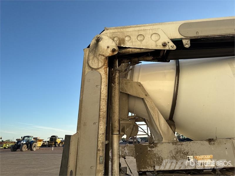 Renault C430 8x4 Camion Toupie Mixer Truck Автобетоновози
