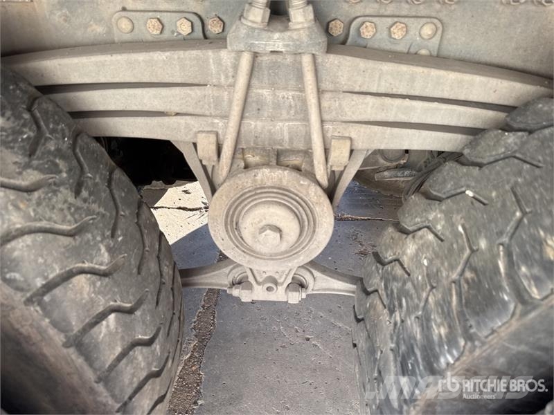 Renault C430 8x4 Camion Toupie Mixer Truck Автобетоновози
