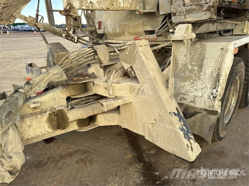 Renault C430 8x4 Camion Toupie Mixer Truck Автобетоновози
