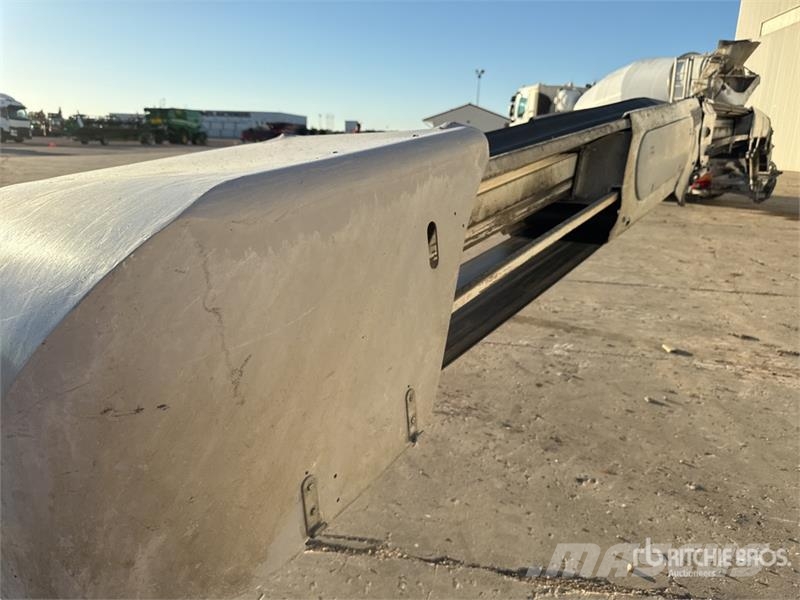 Renault C430 8x4 Camion Toupie Mixer Truck Автобетоновози
