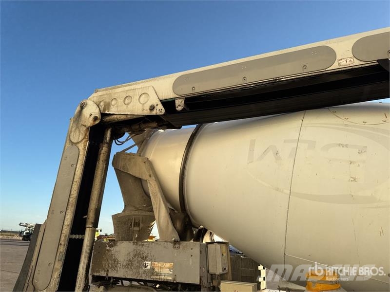 Renault C430 8x4 Camion Toupie Mixer Truck Автобетоновози
