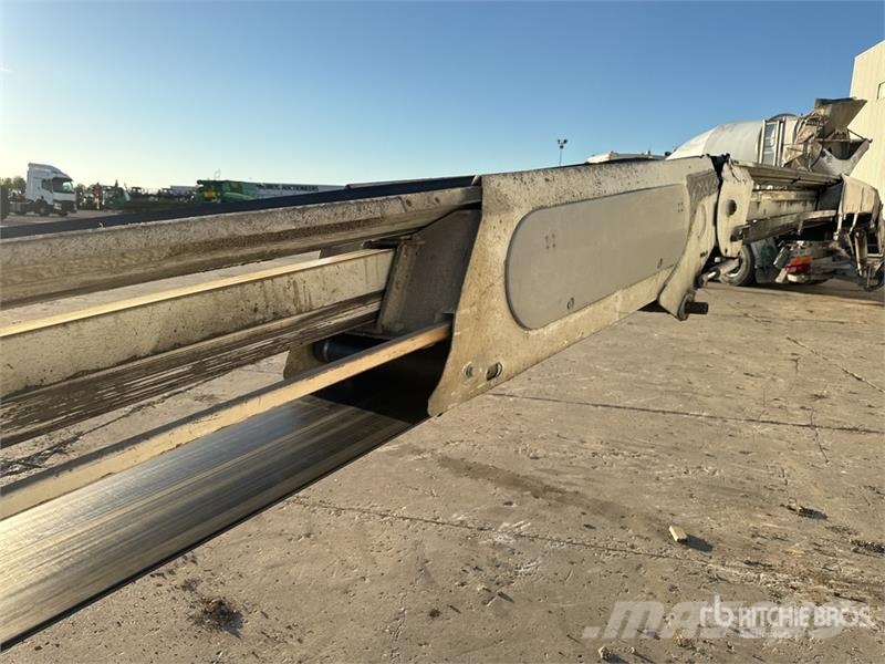Renault C430 8x4 Camion Toupie Mixer Truck Автобетоновози
