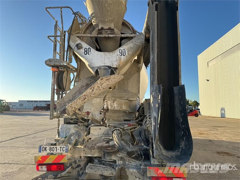 Renault C430 8x4 Camion Toupie Mixer Truck Автобетоновози
