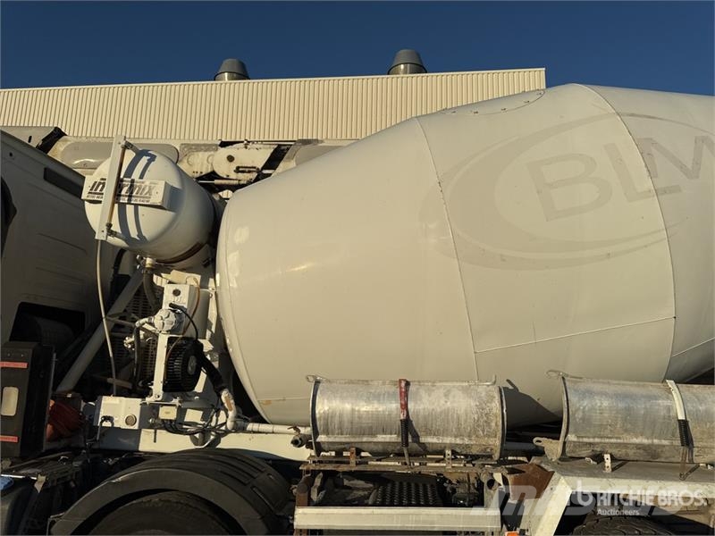 Renault C430 8x4 Camion Toupie Mixer Truck Автобетоновози
