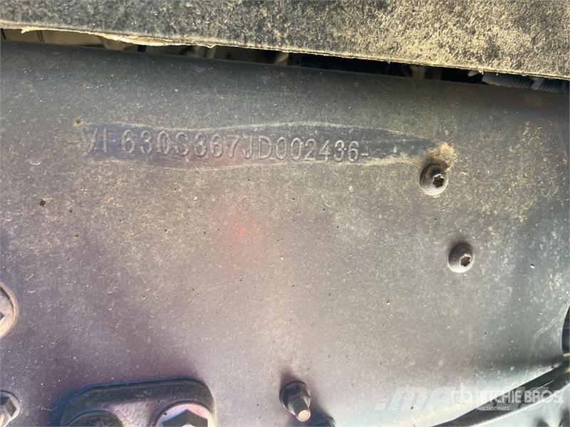 Renault C440 Comfort 8x4 Camion Bi Benne Tri/A Dump Truck Camion benne