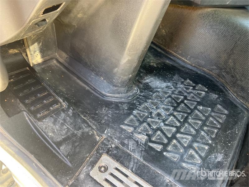 Renault C440 Comfort 8x4 Camion Bi Benne Tri/A Dump Truck Camion benne