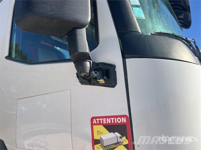 Renault C440 Comfort 8x4 Camion Bi Benne Tri/A Dump Truck Camion benne