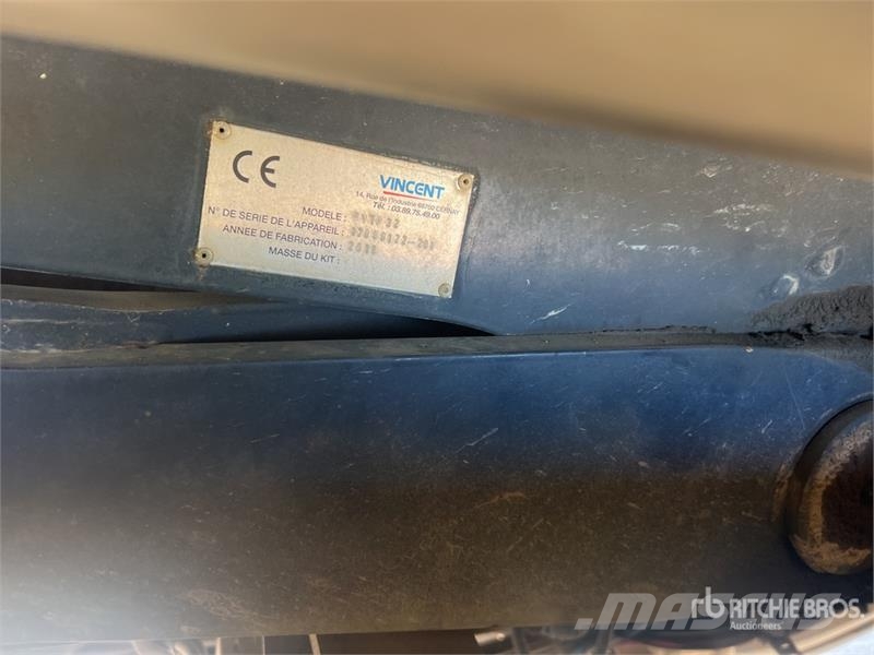 Renault C440 Comfort 8x4 Camion Bi Benne Tri/A Dump Truck Camion benne
