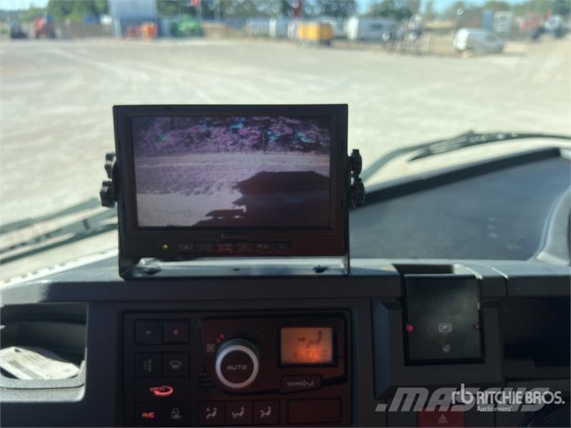 Renault C440 Comfort 8x4 Camion Bi Benne Tri/A Dump Truck Camion benne