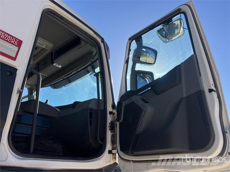 Renault C440 Comfort 8x4 Camion Bi Benne Tri/A Dump Truck Camion benne