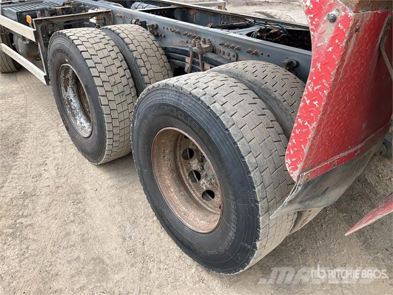 Renault C460 8x4 Twin-Steer Tri/A Dump Truck Tipper trucks