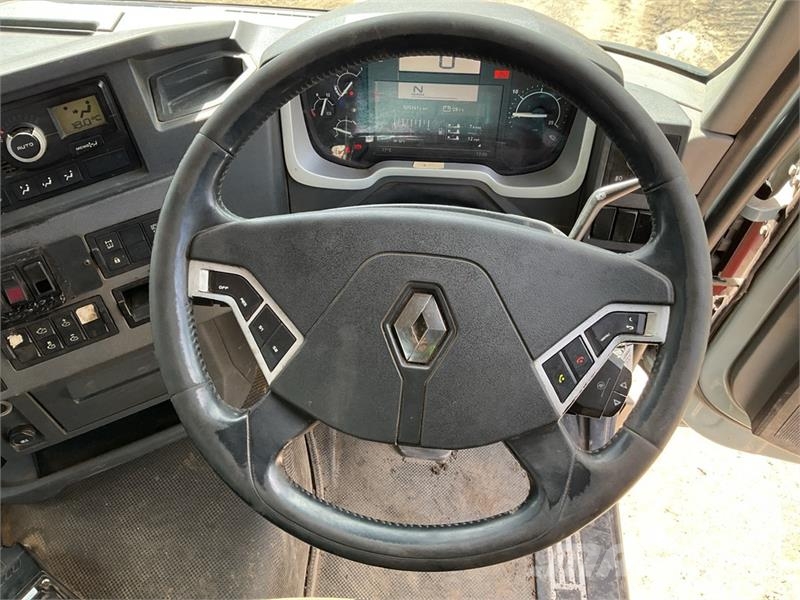 Renault C460 8x4 Twin-Steer Tri/A Dump Truck Tipper trucks