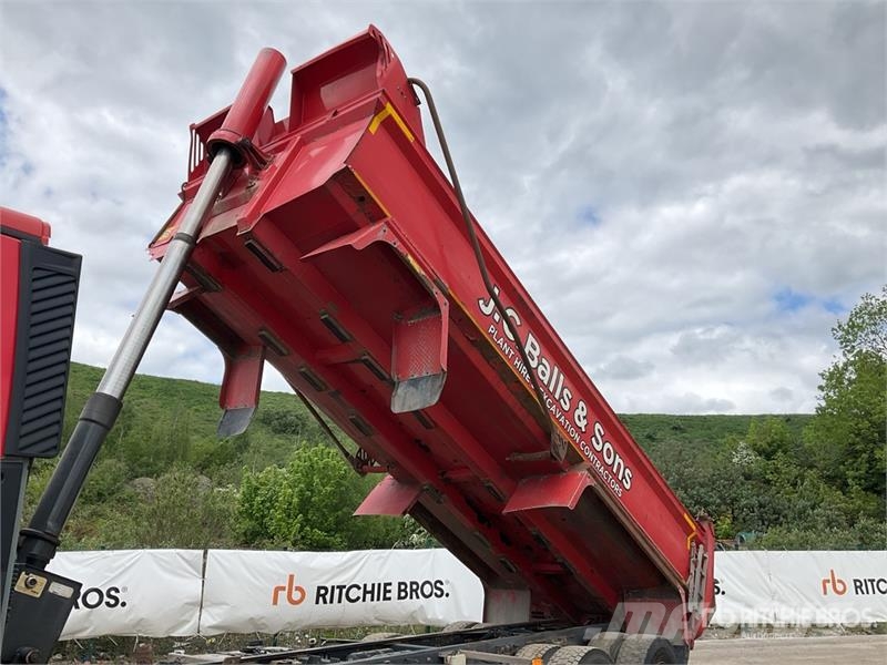 Renault C460 8x4 Twin-Steer Tri/A Dump Truck Tipper trucks