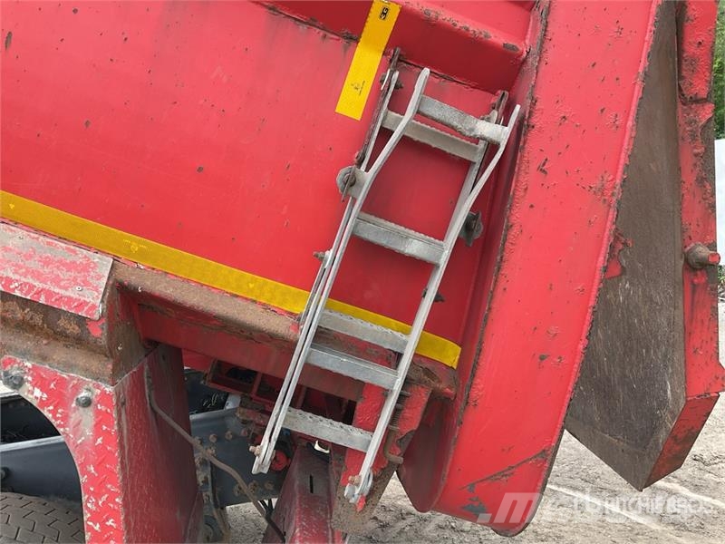Renault C460 8x4 Twin-Steer Tri/A Dump Truck Tipper trucks