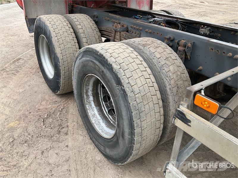 Renault C460 8x4 Twin-Steer Tri/A Dump Truck Tipper trucks