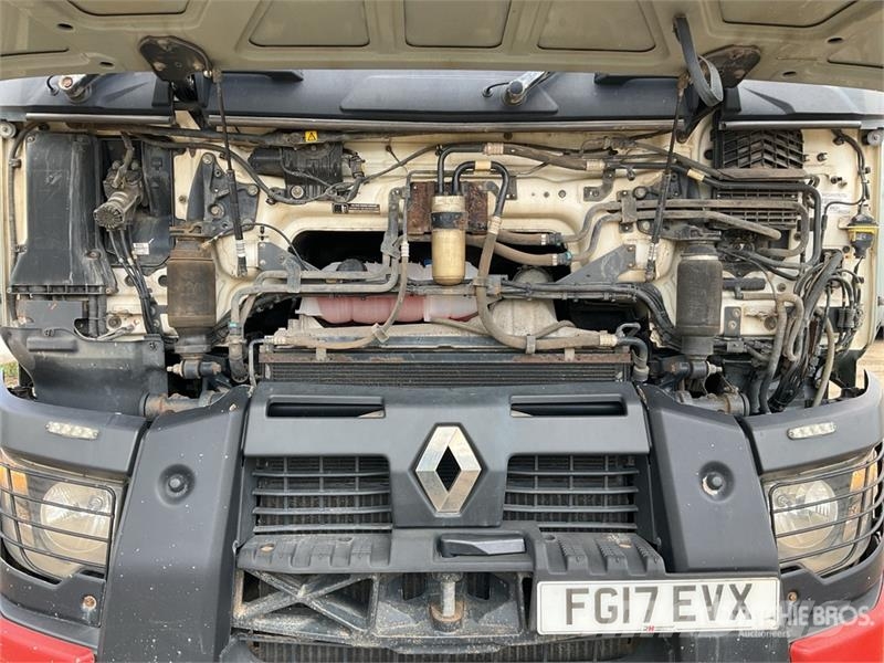 Renault C460 8x4 Twin-Steer Tri/A Dump Truck Tipper trucks
