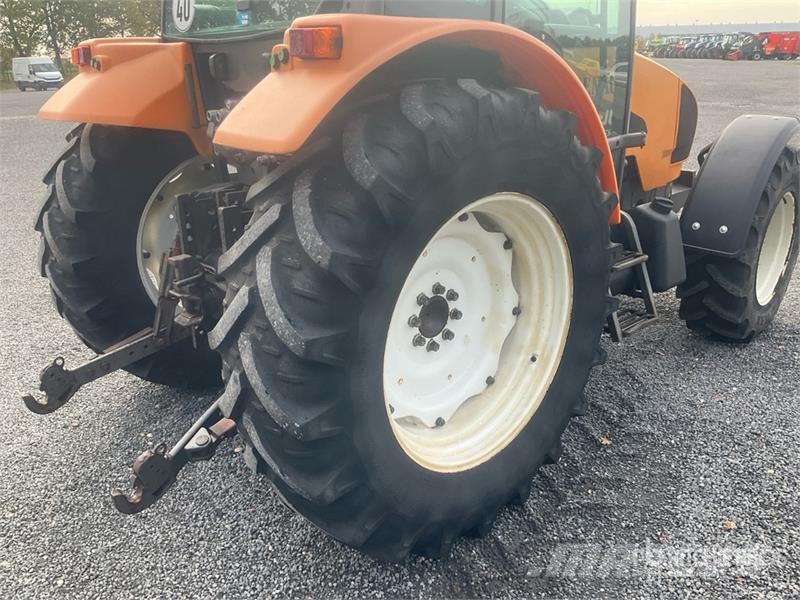 Renault Celits 436 RX 4WD Tractor Tractores