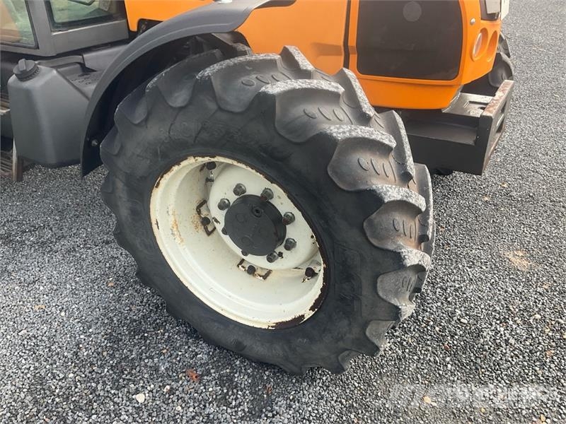 Renault Celits 436 RX 4WD Tractor Tractores