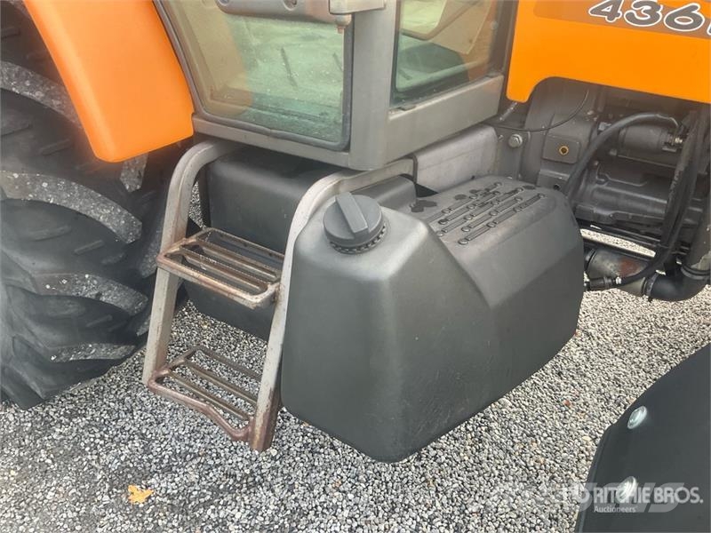 Renault Celits 436 RX 4WD Tractor Tractores