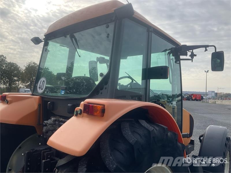 Renault Celits 436 RX 4WD Tractor Tractores