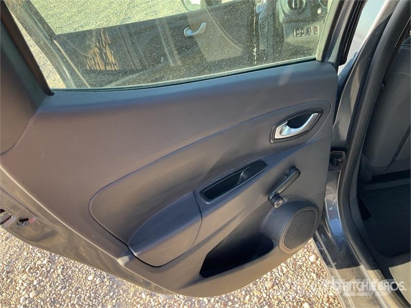 Renault Clio Carros