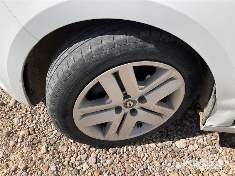 Renault Clio Carros
