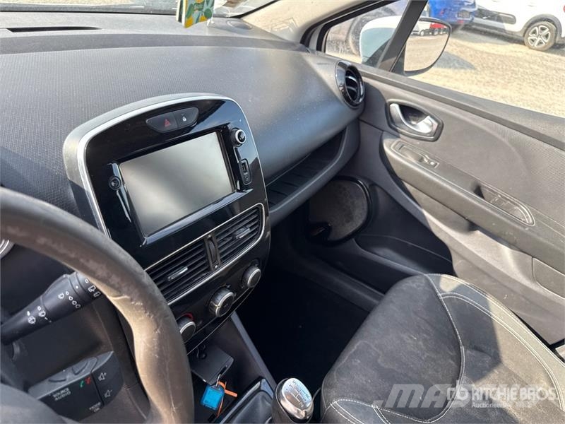 Renault Clio Osobní vozy
