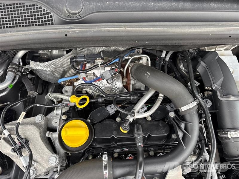 Renault Clio Cars