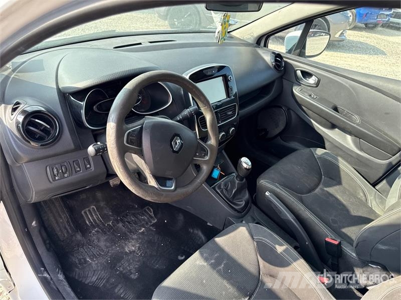 Renault Clio Osobní vozy
