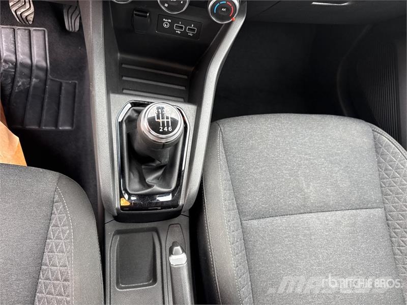 Renault Clio Cars