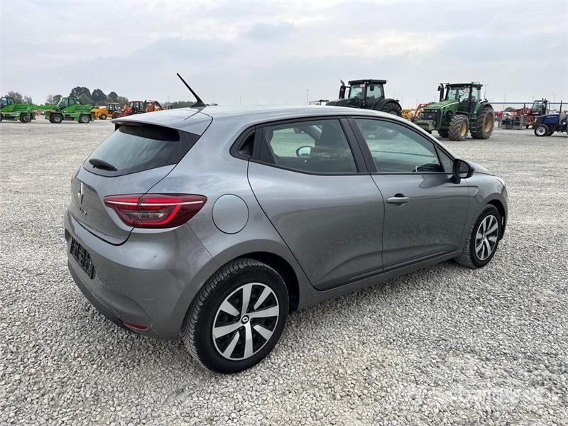 Renault Clio Cars
