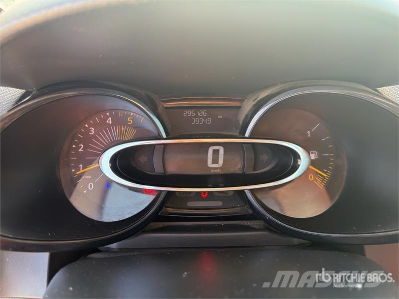 Renault Clio 4 Vehicule Utilitaire Cargo Van Furgonetas cerradas