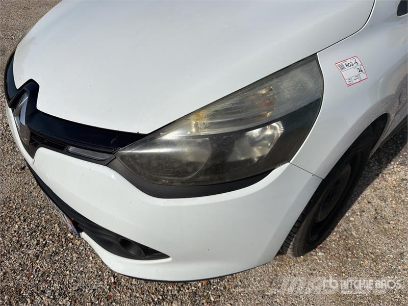 Renault Clio 4 Vehicule Utilitaire Cargo Van Furgonetas cerradas