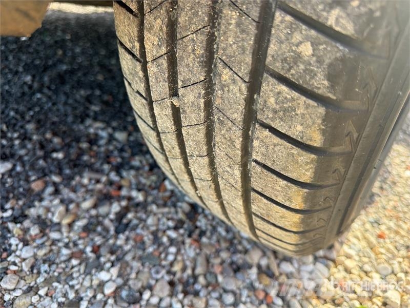 Renault Clio 4 Vehicule Utilitaire Cargo Van Furgonetas cerradas