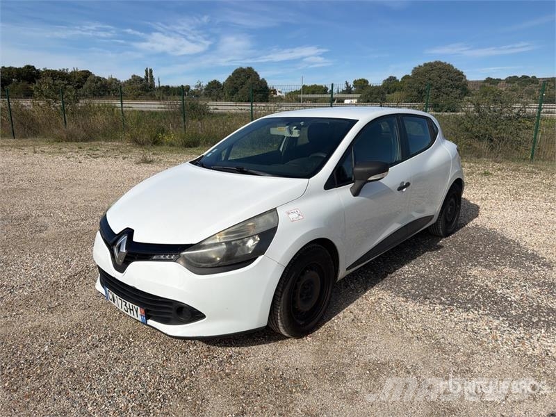 Renault Clio 4 Vehicule Utilitaire Cargo Van Furgonetas cerradas