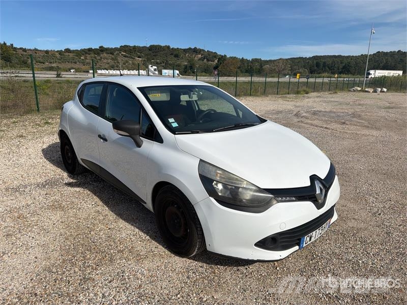 Renault Clio 4 Vehicule Utilitaire Cargo Van Furgonetas cerradas